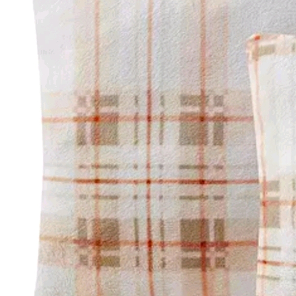 NWT Printed Plush 18IN Pillow Set - Picture 3 of 3